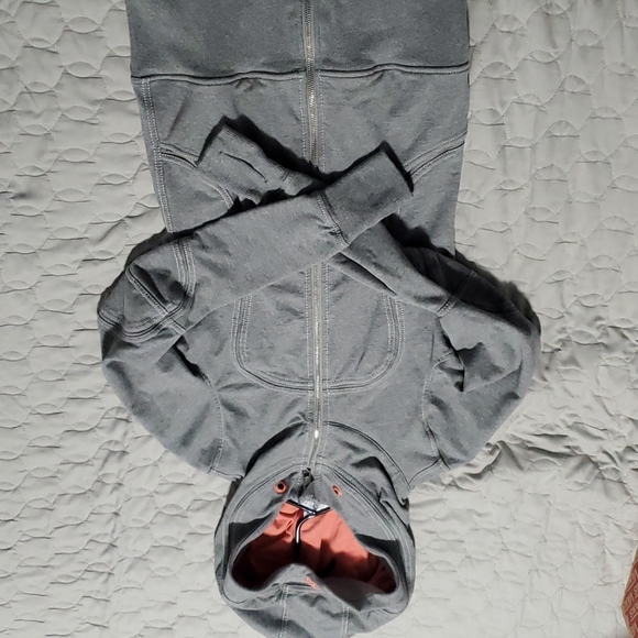 ๐ Lululemon Scuba sz 4 - Picture 8 of 8